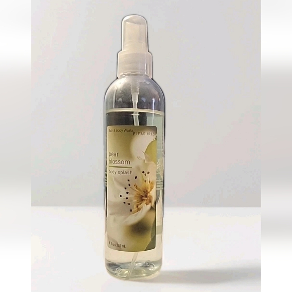 Bath & Body Works Pleasures Pear Blossom Body Splash Spray 8 fl oz Retired Y2k